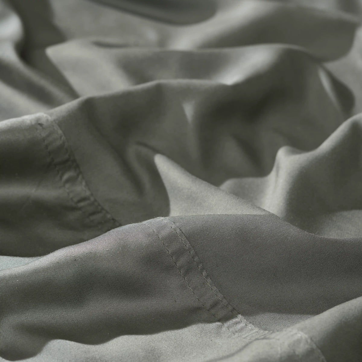 Rajnigandha: Cooling & Breathable Bedsheet Forest Green