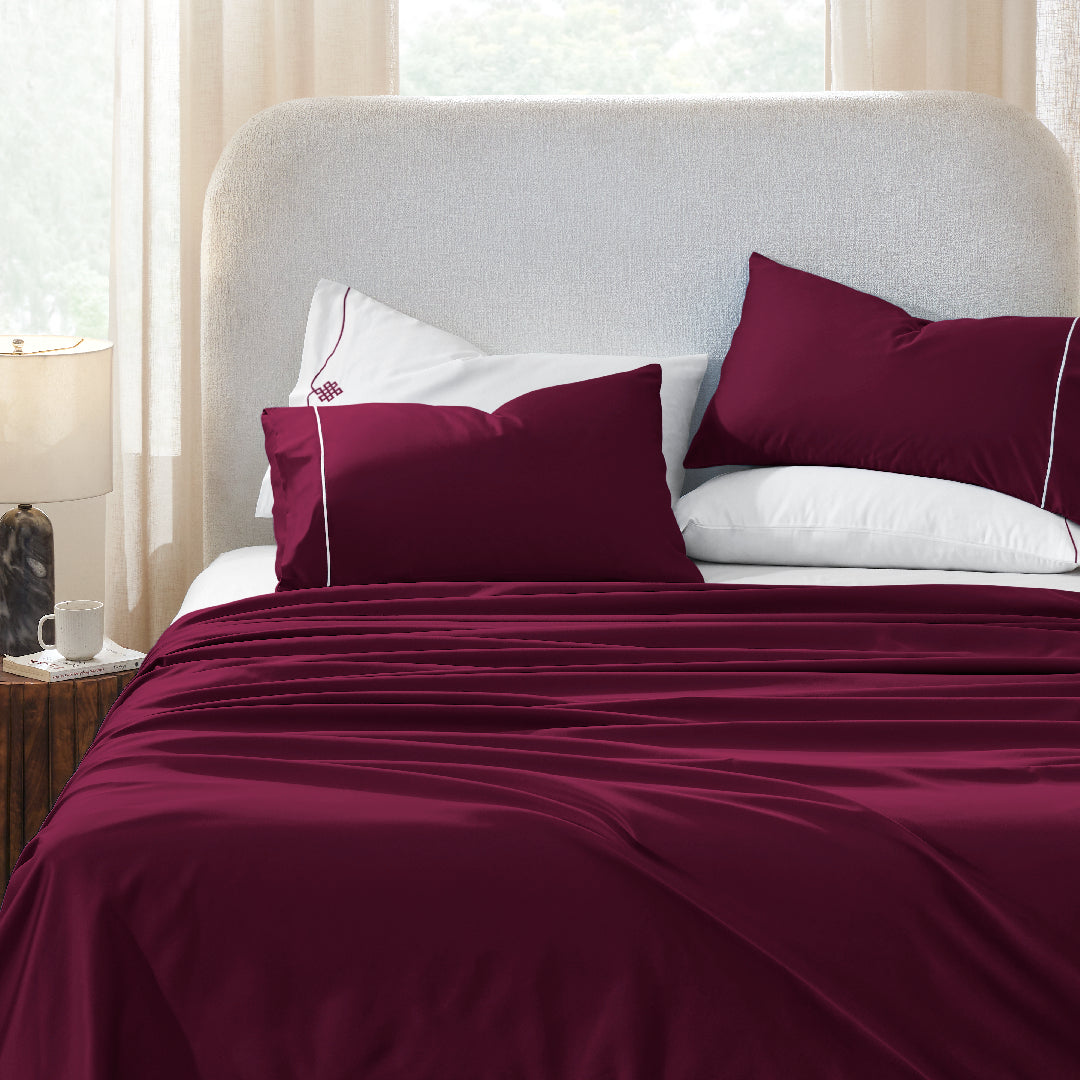 Raatrani: Soft & Cozy Bedsheet Burgundy Pillow Set
