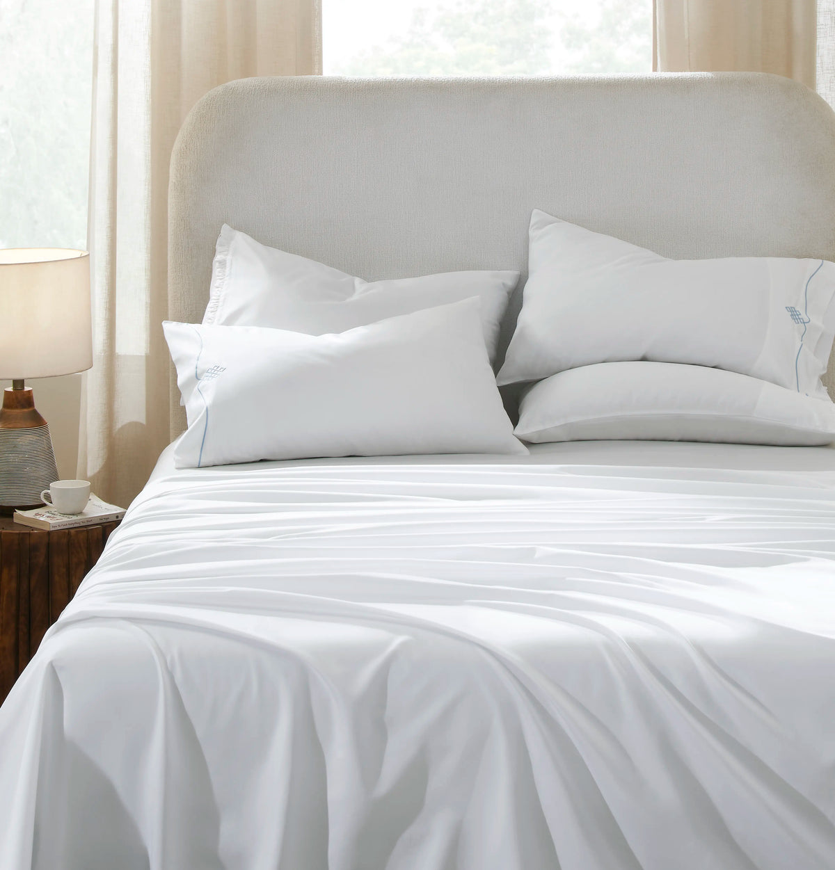 Raatrani: Soft & Cozy Bedsheet White