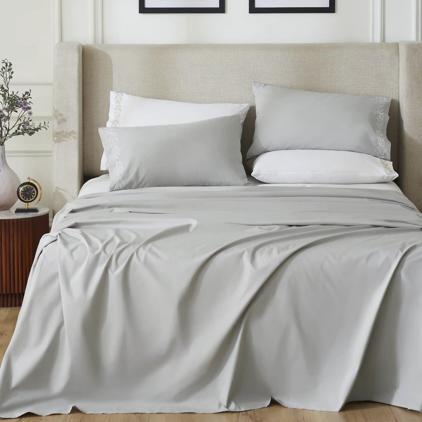 Nargis: Hotel-Crisp Bedsheet Grey