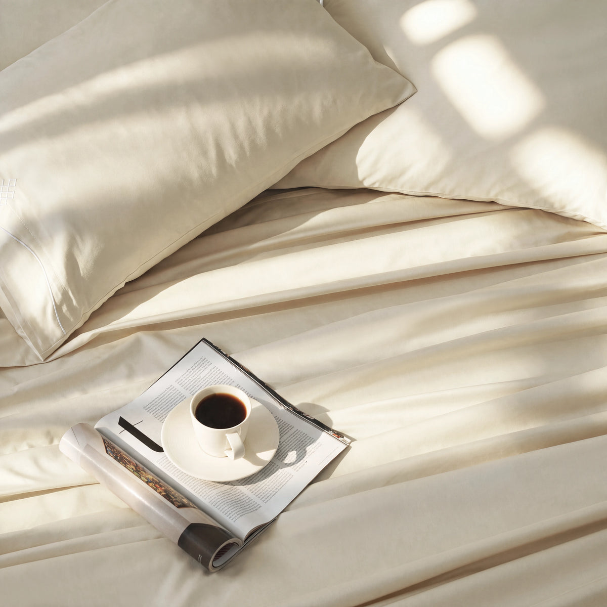 Raatrani: Soft & Cozy Bedsheet Ivory