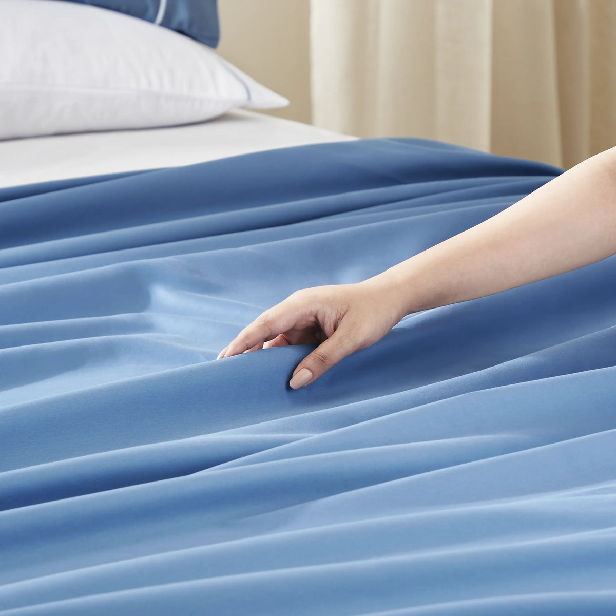 Raatrani: Soft & Cozy Bedsheet Azure Blue