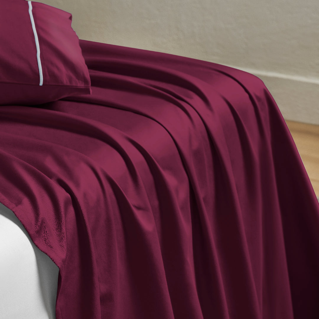 Raatrani: Soft & Cozy Bedsheet Burgundy Pillow Set