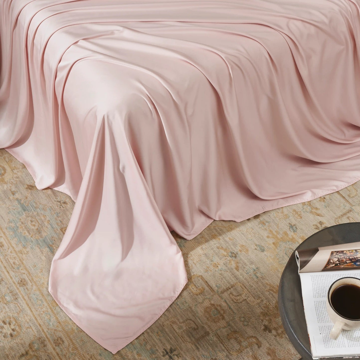 Rajnigandha: Cooling & Breathable Bedsheet Blush Pink